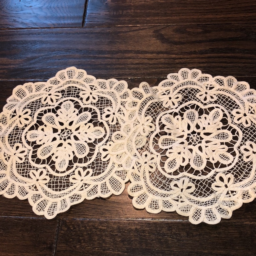Set of two vintage ivory color knit doilies